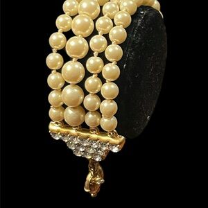 Authentic J Crew Faux Pearl Bracelet